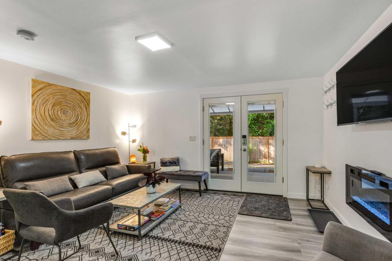 Dog-Friendly Redmond Area Home With Fenced Yard! Exterior photo